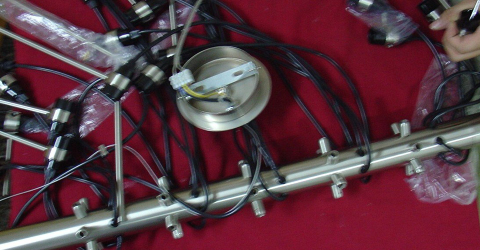 �F��������|����|�k���Ҿ�|FLOS 2097 ʢ�ĵĹ���30�^