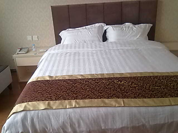 �����f�����F�k���Ҿ߹��̰���չʾ